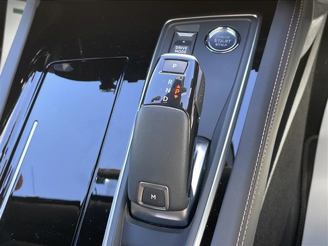 【運転席操作部】快適なドライブを楽しむための機能が装備されています！運転席から触れるので、使いやすいです！除菌プランいれていただくと、さらに清潔で安心していただけます！