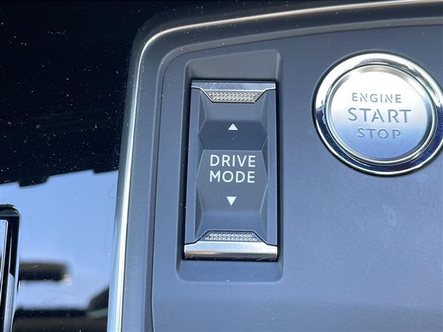 【運転席操作部】快適なドライブを楽しむための機能が装備されています！運転席から触れるので、使いやすいです！除菌プランいれていただくと、さらに清潔で安心していただけます！