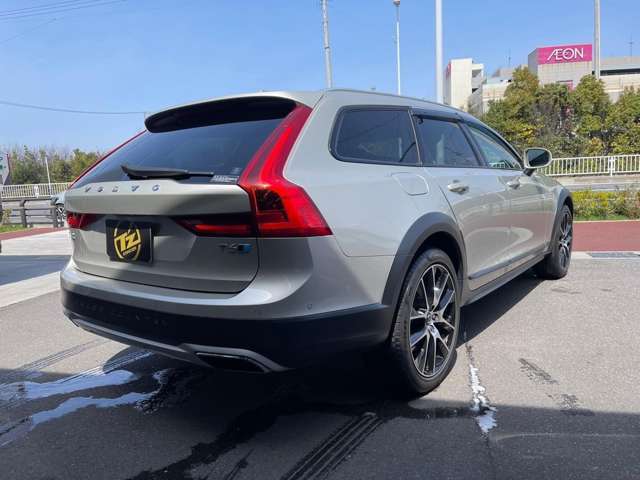 お車の詳細や状態など、どんな些細な事でも構いませんのでお気軽にご連絡下さい電話/052-309-3223 　Eメール/ info@tzconcier.com LINE ID/「@tz.com」　までお気軽にお問い合わせ下さい