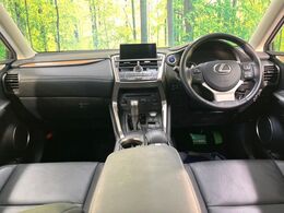グループ総在庫数約30，000台！！全国の系列店からメーカー・車種問わずご紹介出来るので、あなたにピッタリのお車が見つかるはずです♪まずはお問い合わせ下さい☆