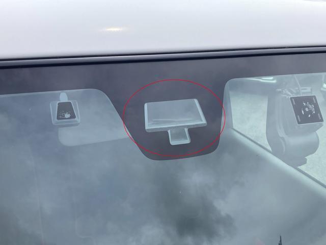 レーダーブレーキサポート（RBS）　フロントガラス上部にあるセンサー部です。安全運転をサポートします。