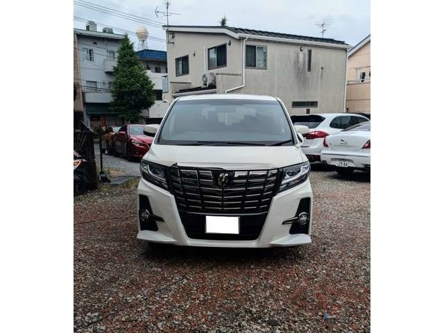 ローン可能です。その場合は納車名義変更は弊社で承りますので納車名義変更手数料がかかります