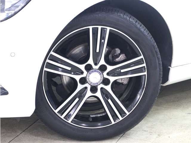 フォレストだからできる！トータルカーライフサポートが実現！販売だけでなく、車検・整備、保険、ローン、コーティング、板金・保険修理、パーツ販売や下取・買い替えまで一貫したサービス！