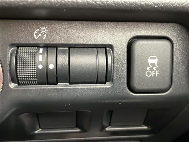 【運転席操作部】快適なドライブを楽しむための機能が装備されています！運転席から触れるので、使いやすいです！除菌プランいれていただくと、さらに清潔で安心していただけます！