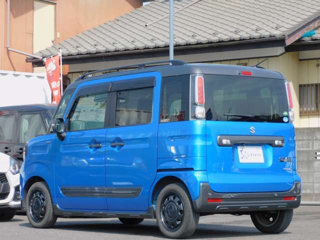 車検のコバック鶴ヶ島店は鈑金のモドーリーも併設しております。万が一の事故などの際にも、走行上の問題・外装の問題を一緒にご相談いただけます♪