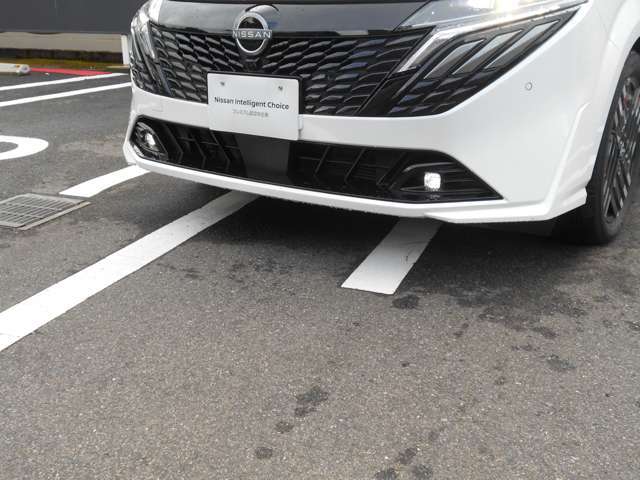 フォグランプが付いています。霧の日や雨の日に自分の存在をアピールして事故の防止になります。