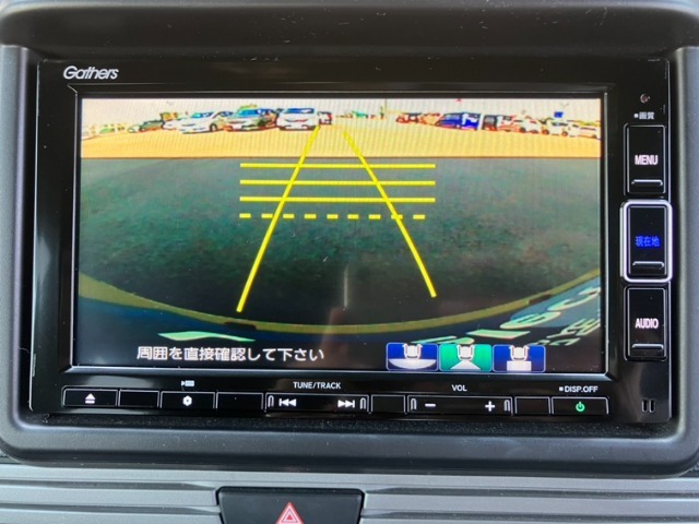 バックカメラ装着済！死角になりやすい後方もとても見やすいです☆車庫入れに自信がない方や縦列駐車が苦手な方にも、オススメな機能です！安心度もアップ！