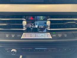 【エアコン】『エアコン装備』の画像になります。暑い夏でも寒い冬でも、車内に快適な空気を届けるので、いつでも快適な車内空間を創り上げます！