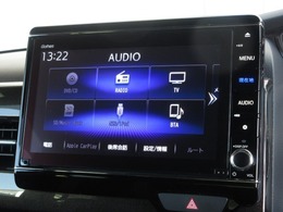 ナビゲーションはギャザズ8インチナビ（VXU-207NBi）を装着しております。AM、FM、CD、DVD再生、Bluetooth、音楽録音再生、フルセグTVがご使用いただけます。