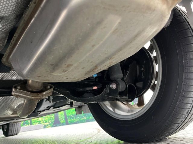 下回りがきれいなうちに、防錆加工の施工がオススメ。降雪地域はもちろん、沿岸部にお住いの方や、趣味でマリン・ウィンタースポーツをされる方に大変好評いただいております。
