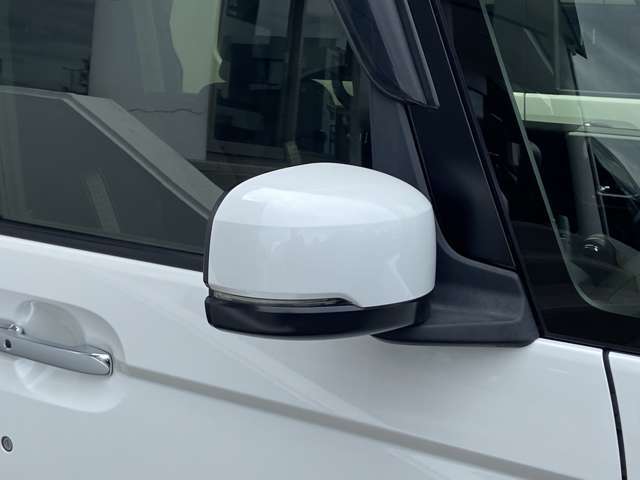 展示車両に関しましても、全ての取り扱いの車に対して厳しくチェックしております。