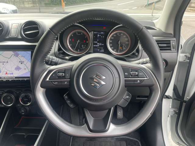 本革巻きステアリング