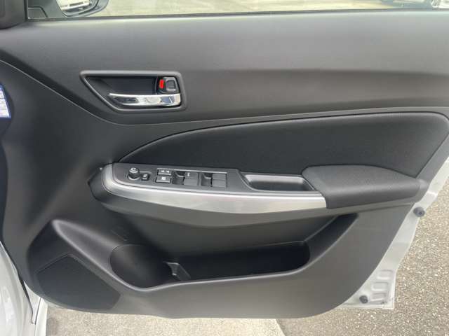 運転席ドアパネル