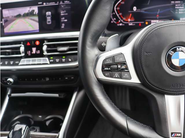 車両販売以外にも整備や車検、鈑金、ドラレコや社外ナビ取り付け、ガラスコーティング施工なども専門店ならではの安心価格にて対応可能です。