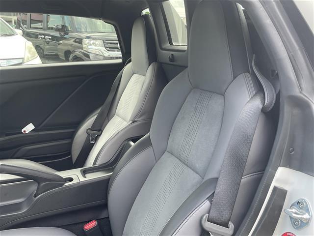【助手席】現車の確認はお電話で在庫のご確認の上是非ご来店くださいませ！ご来店の難しい方は店舗スタッフがお電話やメールで詳細をお答えさせて頂きます。