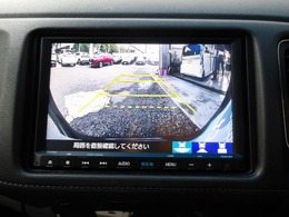 後方確認はオマカセのリアカメラ付です。雨天時や夜間のバック駐車時などで特に視界の安全確認に役立ちます。