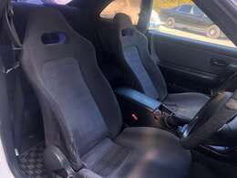 越智モータースはアットホームなお店です。従業員一同心を込めて、お客様一人ひとりのニーズに合わせた車選びのお手伝いをさせて頂きます！何でもお気軽にご相談下さい。皆様のご来店を心よりお待ちしております！