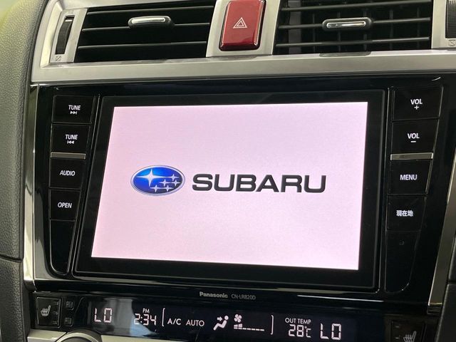 【純正ナビ】人気の純正ナビを装備。オーディオ機能も充実しており、Bluetooth接続すればお持ちのスマホやMP3プレイヤーの音楽を再生可能！毎日の運転がさらに楽しくなります！！