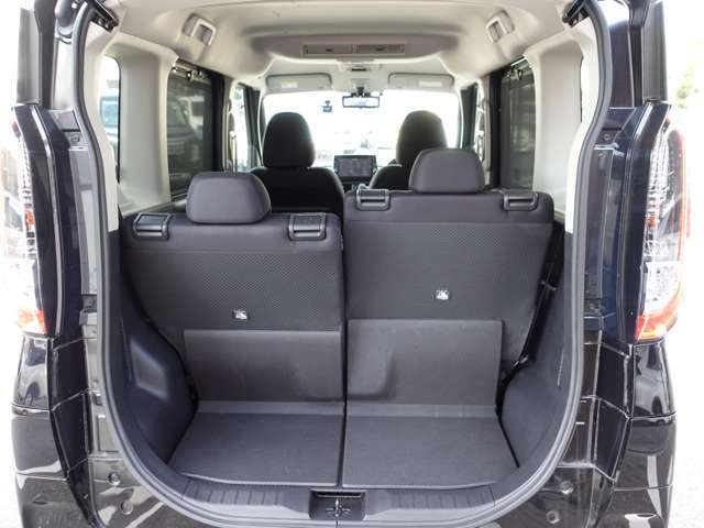 ラゲッジスペースもしっかり確保！状況に応じてアレンジ可能です！