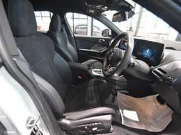 輸入車、国産車問わず現在お乗りのお車の査定も実施させて頂いております。お車の年式、走行距離、色、傷の状態等お聞かせください。お問い合わせは0120-419-603まで！