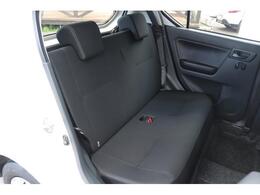 ゲストも寛げるリヤシート♪