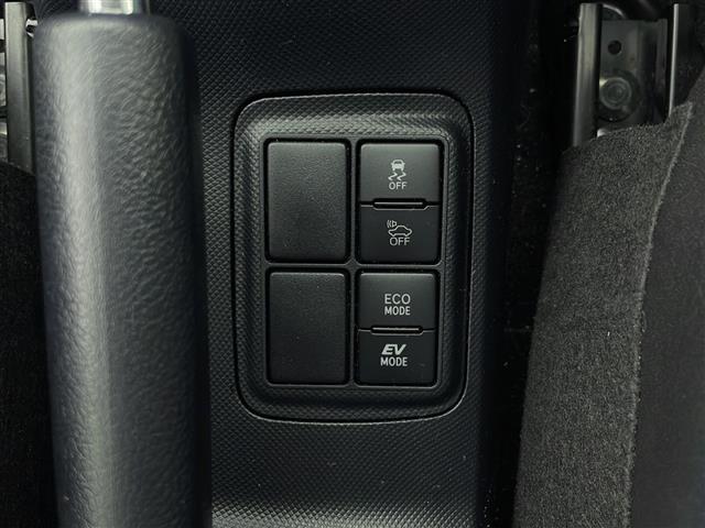【運転席操作部】快適なドライブを楽しむための機能が装備されています！運転席から触れるので、使いやすいです！除菌プランいれていただくと、さらに清潔で安心していただけます！