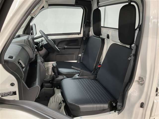 販売可能エリアは神奈川・東京・千葉・埼玉・静岡・山梨在住で現車確認をしていただける方への販売とさせて頂きます。詳しくは店舗へご連絡下さい。「0078-6003-926427」