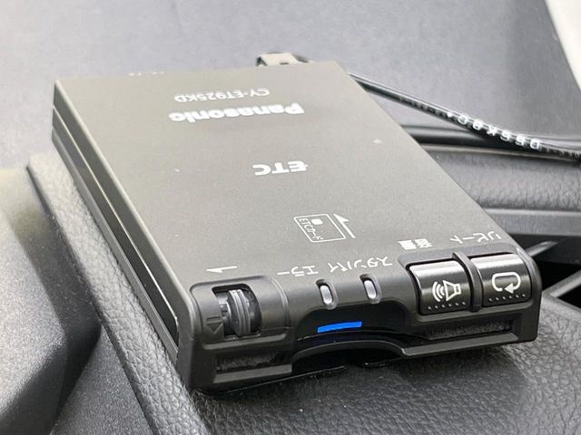 【ETC】高速道路の料金所をストレスなく通過！話題のスポットやサービスエリアに多い「スマートIC」利用時は必須のアイテムです。当店でセットアップを実施、ご納車当日からすぐにご利用いただけます！