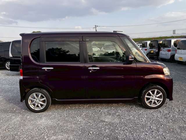 掲載後わずか1日で売れてしまう車も多いです！売約済みだとご迷惑をお掛けしてしまう為、ご来店の際は事前に　電話番号　0078-6003-896954　へご連絡を♪