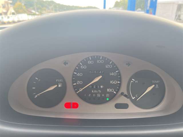 多くのスタッフが外出しており、不在の場合もございますので、ご来店の際には、一度ご連絡頂けますと幸いです。