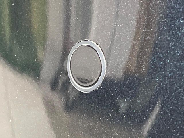 【クリアランスソナー】バンパーに付いたセンサーが障害物を検知！一定の距離に近づくとアラートで教えてくれます♪狭い駐車スペースや車庫入れ時も安心ですね☆