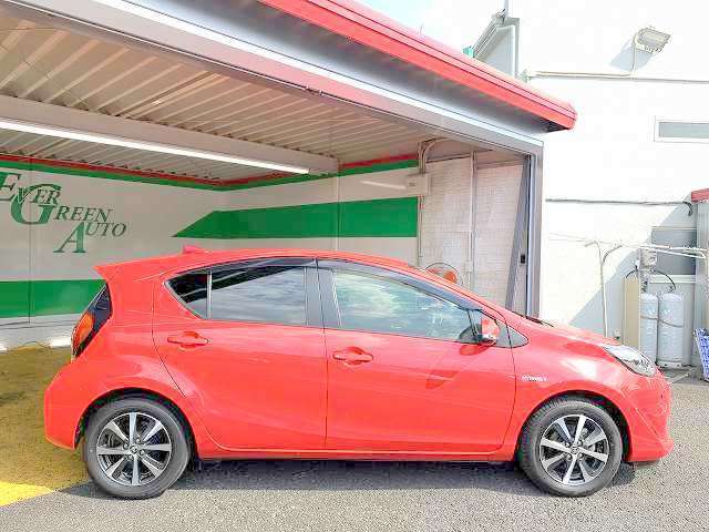 禁煙車です！また、ミラーウインカー・ドアバイザー・プライバシーガラス付きです！