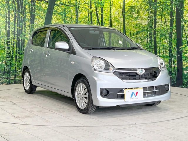 大好評のボディコーティング「弾スプラッシュコート」もご納車までに施工可能。通常のガラスコートと異なる、耐久年数6年の無機質ガラスコーティングが、ボディをキレイな状態に保ってくれます。