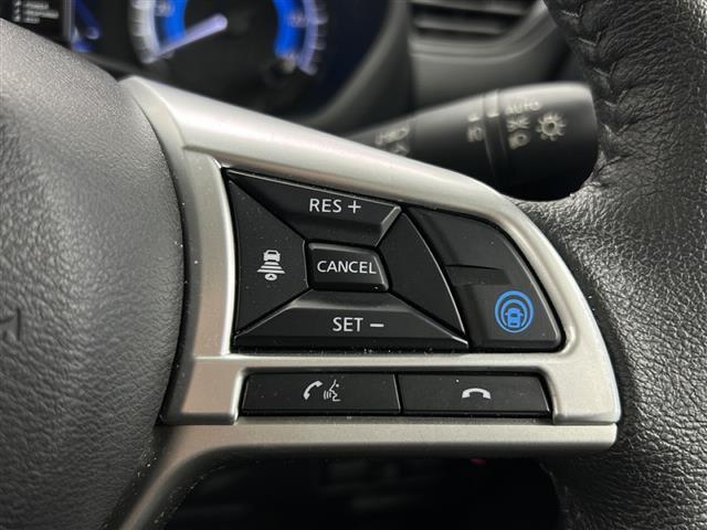 【運転席操作部】快適なドライブを楽しむための機能が装備されています！運転席から触れるので、使いやすいです！除菌プランいれていただくと、さらに清潔で安心していただけます！