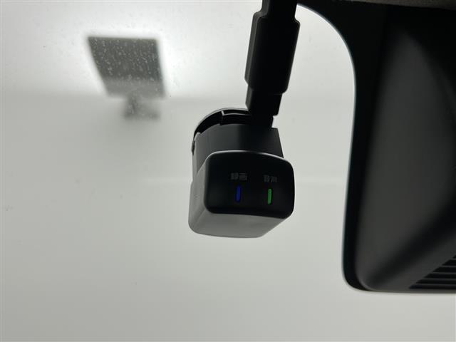 【運転席操作部】快適なドライブを楽しむための機能が装備されています！運転席から触れるので、使いやすいです！除菌プランいれていただくと、さらに清潔で安心していただけます！