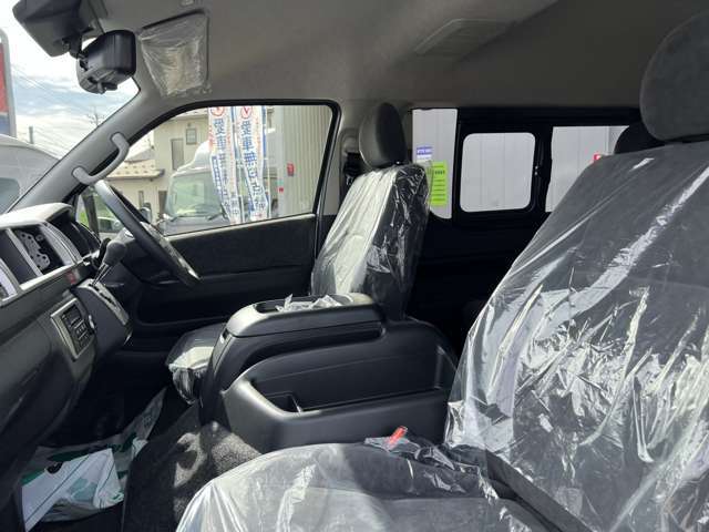 寒冷地仕様　パノラミックビューモニター　パワースライドドア　デジタルインナーミラ　LEDヘッド＆フォグランプ　フロントガラス＆ドアミラーヒーター　バックフォグ　AC100V　スマートキー2個