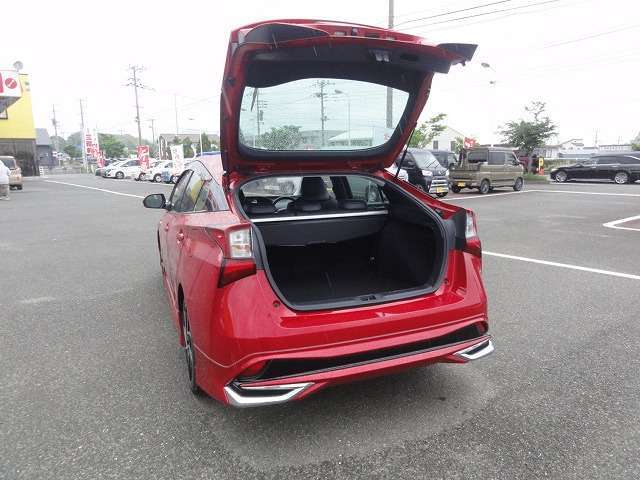 お手頃価格でお求めやすい車両も多いです！初めての車にもおすすめです。