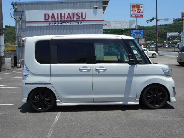 お問い合わせの車輌はダイハツホットステーション戸次店に展示しています。ご問い合わせは：TEL097-597-6699：までお気軽にご連絡下さい♪