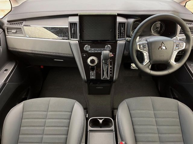 レンタアップ　グループ総在庫数約30，000台！！全国の系列店からメーカー・車種問わずご紹介出来るので、あなたにピッタリのお車が見つかるはずです♪まずはお問い合わせ下さい☆