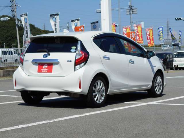 無料の基本保証は3か月又は3千キロ保証。有償で安心保証を付けることも出来ます。是非オートバックスの安心プラス保証を！！