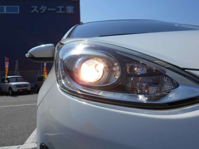 ヘッドライトはハロゲンとなっております☆オートバックではLEDに変更も可能です！！