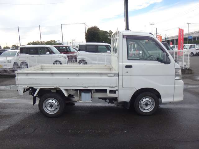 【～重視などのお探し方】赤い車・ピンクの車・青い車などのカラー重視・綺麗な外装、綺麗な内装、禁煙車などの程度重視、10万円軽自動車、30万円軽自動車・50万円軽自動車など予算重視なども相談ください。