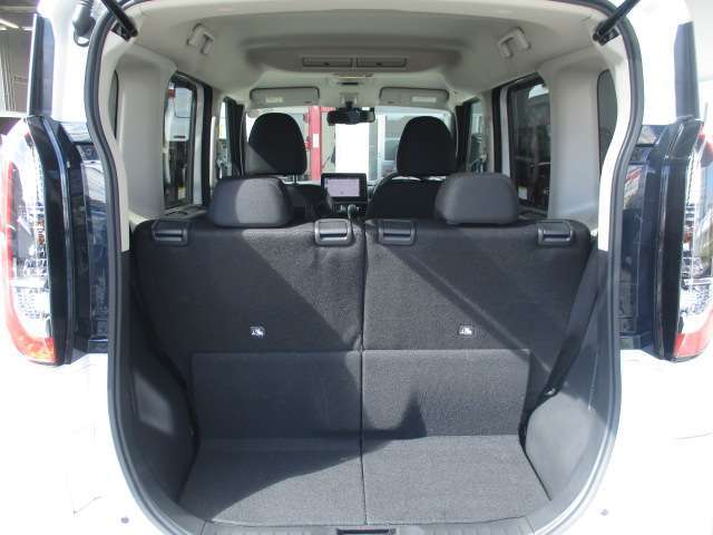 ☆自動車保険も日産。窓口の一本化をおすすめします。万が一の時の事故対応を自動車のプロにお任せください。弊社では日産自動車と損保ジャパン日本興亜保険で共同開発した日産カーライフ保険をオススメしています