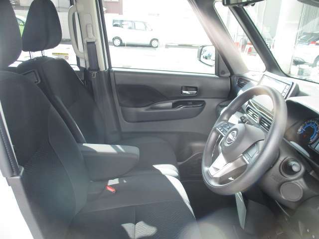 ボディーコート施工も好評受付中です！汚れても輝きは蘇る。艶のあるクルマは美しい。詳細はスタッフまでご相談くださいませ！