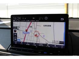 ナビは11.4インチプレミアムナビを装備。操作性とインターナビの情報取得、大画面での見易さといったすべてを兼ね備えた上級モデルナビゲーションです。
