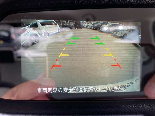 バックカメラ付き　ルームミラーで確認いただけます。