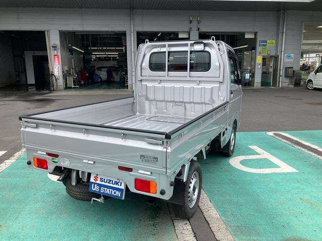 車両右斜め後ろからです！
