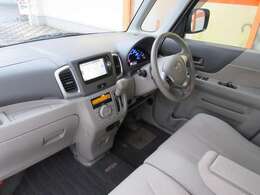 当店、少人数体制で運営しておりますので、気になるお車がある場合は事前にご連絡いただければ嬉しいです！できるだけ細かやな対応ができるように努めたいと思っております。