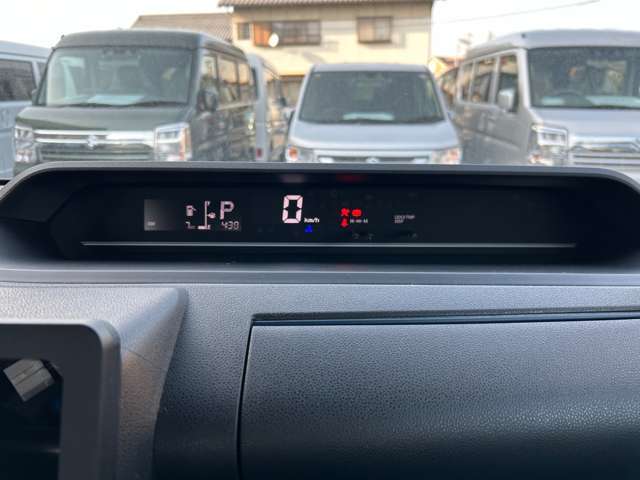 ☆弊社の整備工場には国家資格を持った整備士が多数在籍しております。また、軽自動車だけでなく普通車や外車の整備も実施しておりますのでご購入いただいたお車だけでなくご家族のお車の整備もお任せください☆