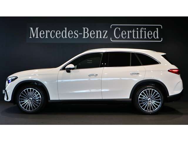 メルセデスの認定中古車「サーティファイドカー」世の中に存在する数ある中古車の中でも、メルセデス独自の厳しい基準をクリアした品質を持つ中古車です。「走行距離無制限保証」・「24時間ツーリングサポート」